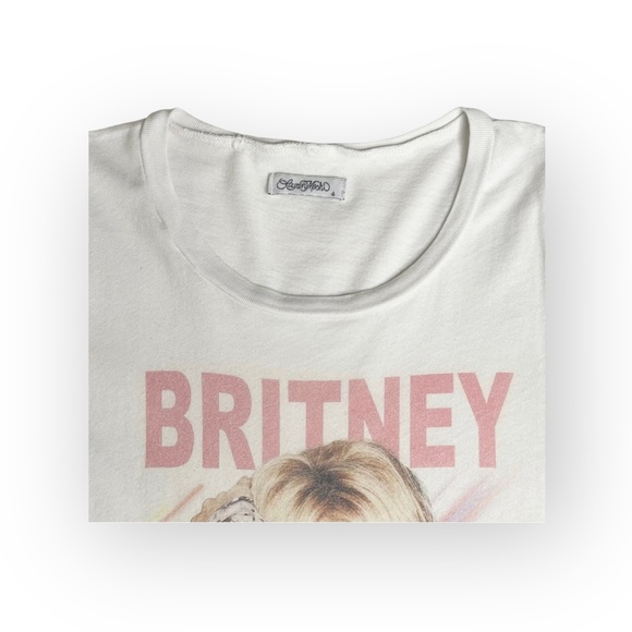 Blogger Fave: Lauren Moshi ❤︎︎ Croft Britney Spears Piece of Me Concert Tee ❤︎︎ - Picture 7 of 16